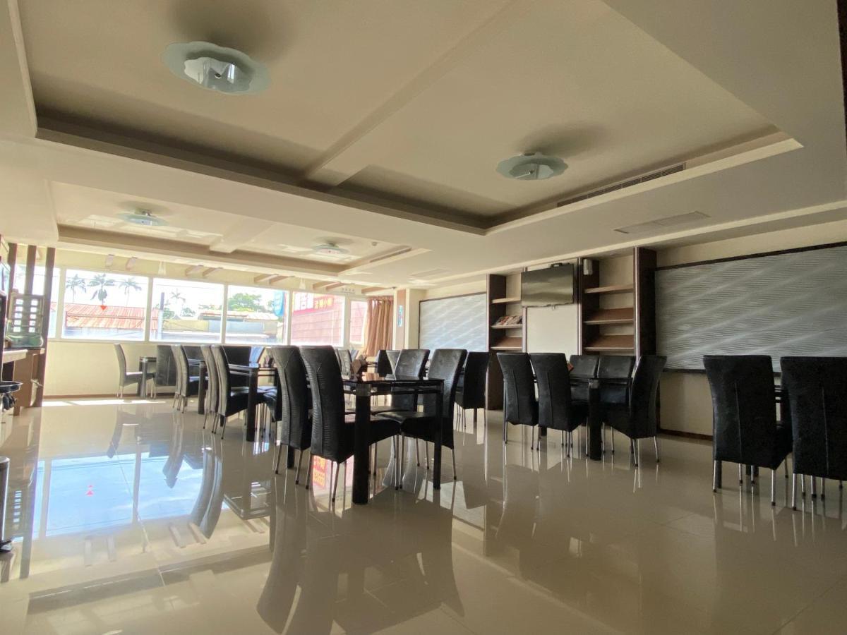 Hua Xiang Hotel -Zouying Каосюн Екстериор снимка