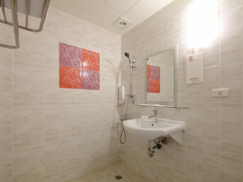 Hua Xiang Hotel -Zouying Каосюн Екстериор снимка